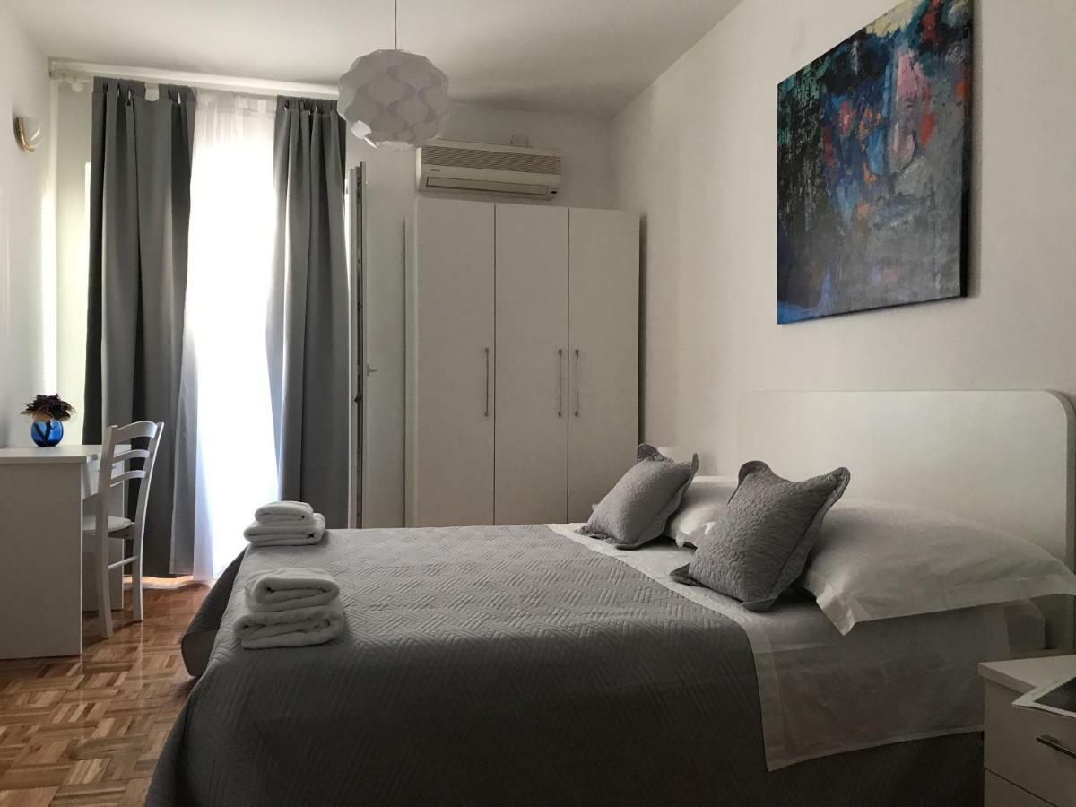 Villa Nora Tučepi Extérieur photo
